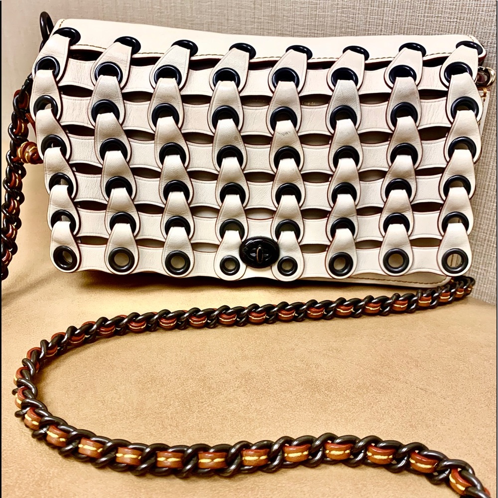 SOLD!!!!!!!!!!Coach beige dinky with links